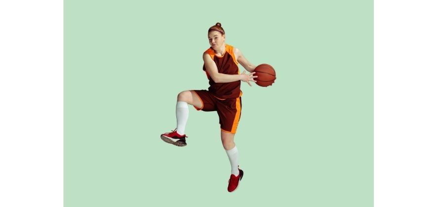 how basketball makes you stronger - jumping strengthens glutes and calf muscles