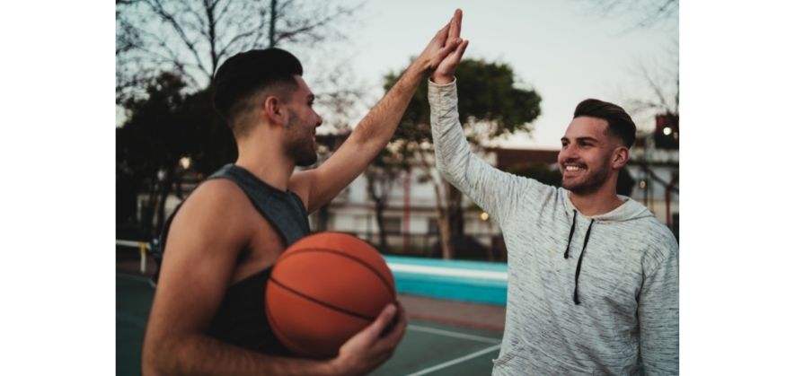 why basketball is the best sport - players can make new friendships