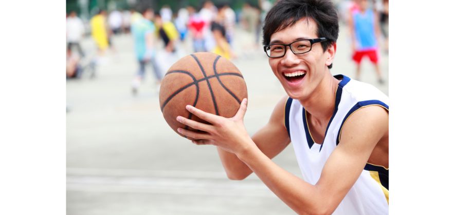 how to play basketball with bad team mates - stay positive when they let you down