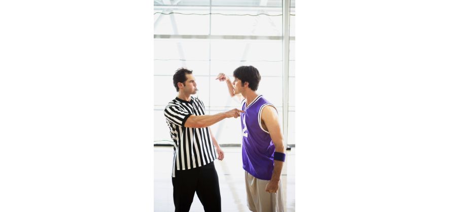 why basketball players argue with the referee - voicing their frustrations